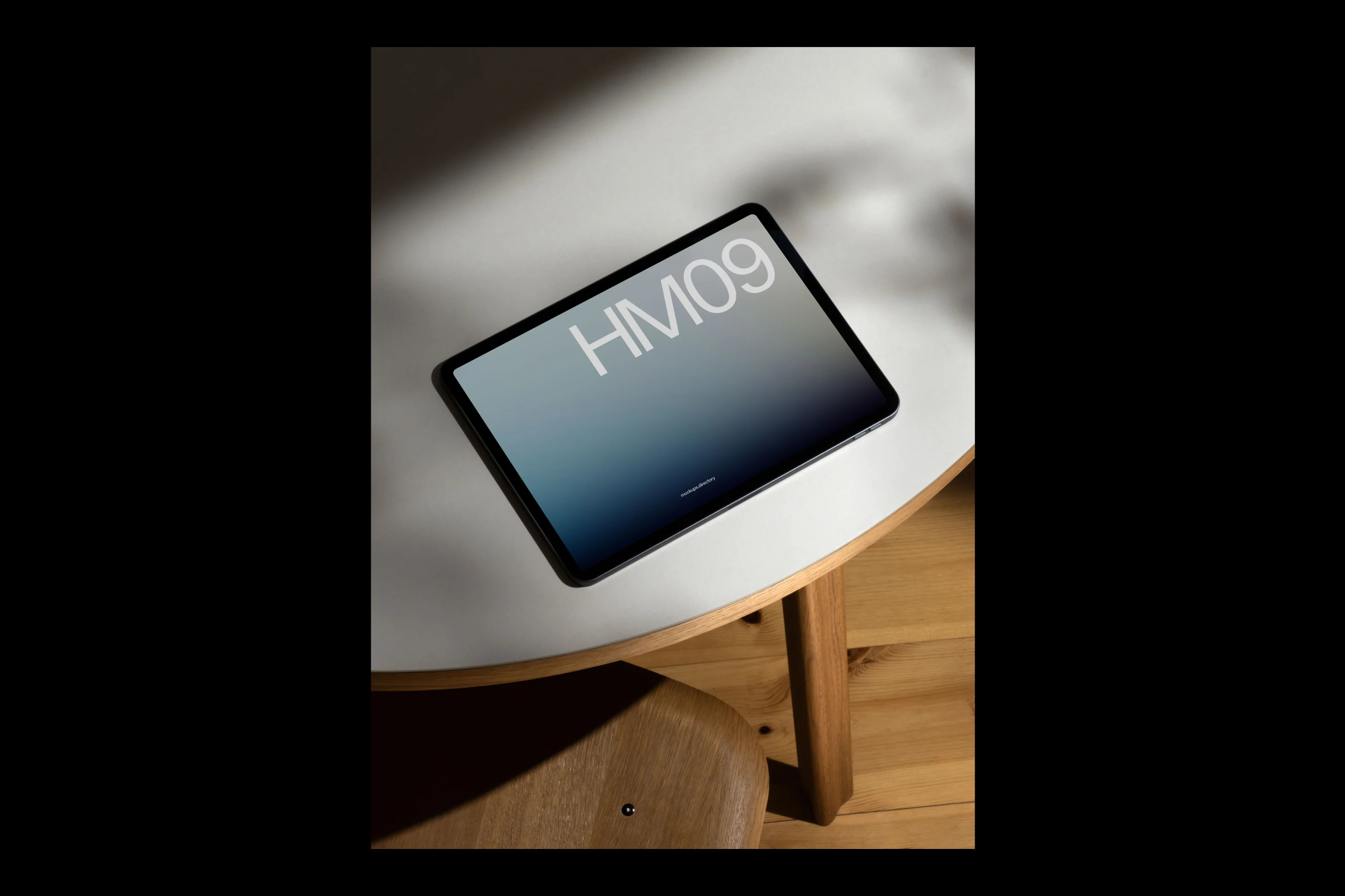 HM09 — iPad Pro - Image 3