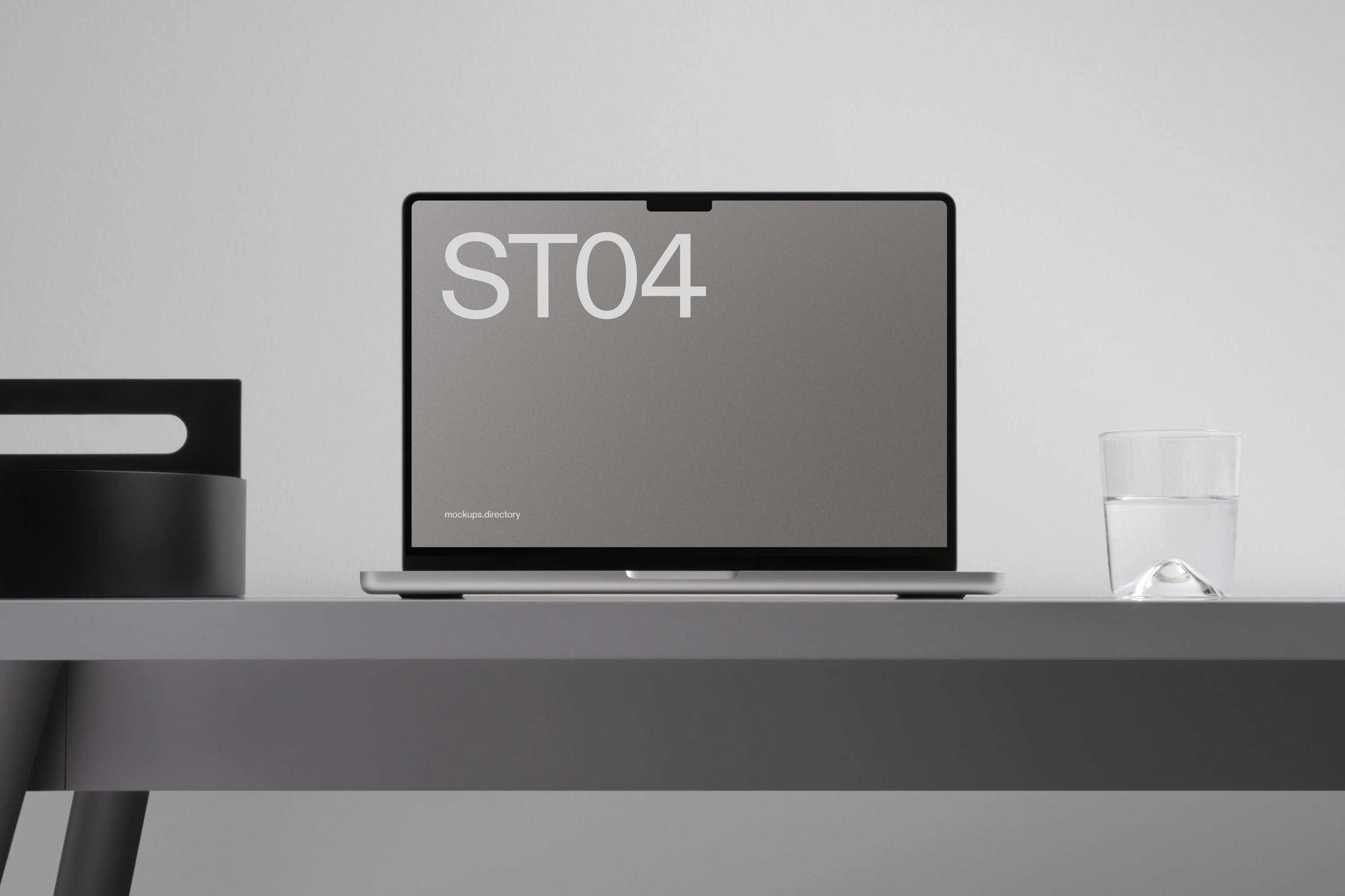 ST04 — MacBook Pro 14" - Image 2