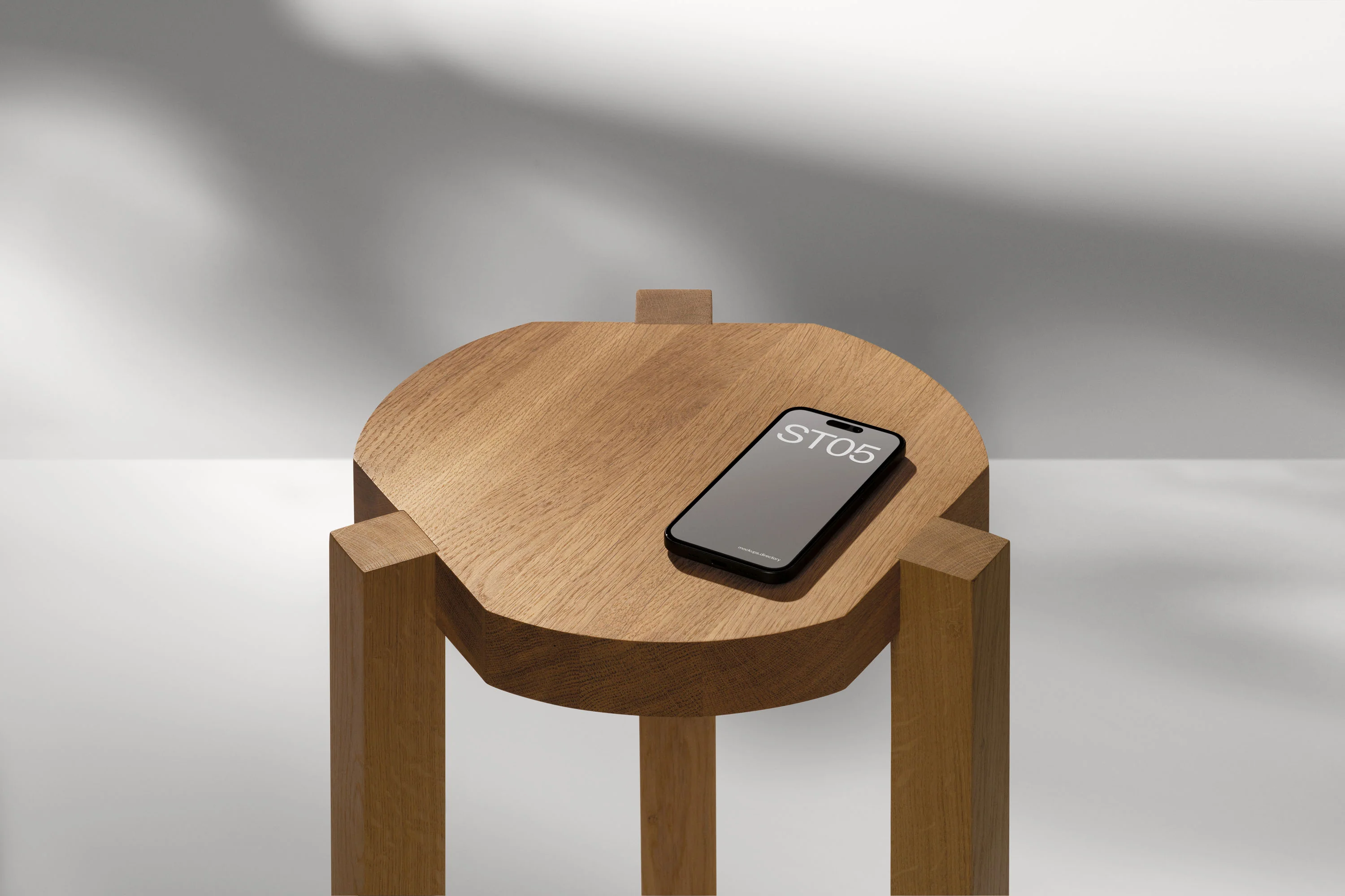 ST05 — iPhone 15 - Image 2