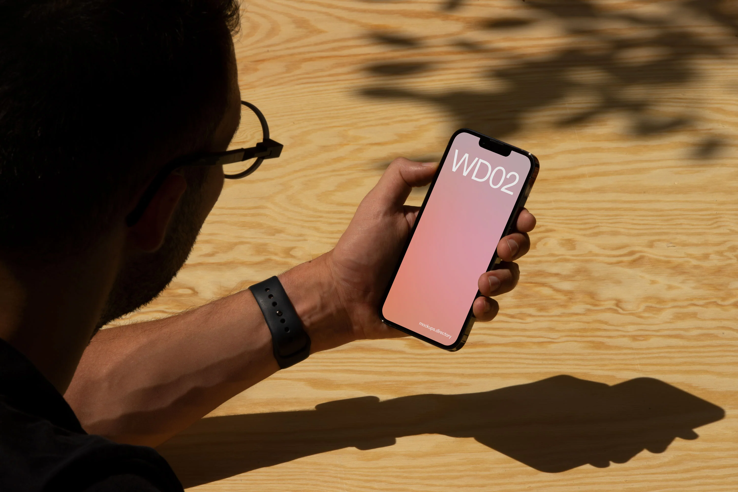 WD02 — iPhone 13 Pro - Image 2